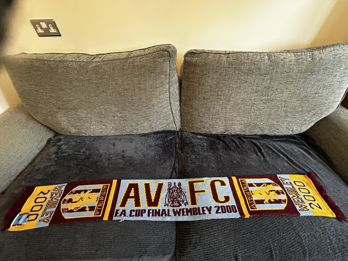 Aston Villa FA Cup Final Wembley 2000 scarf