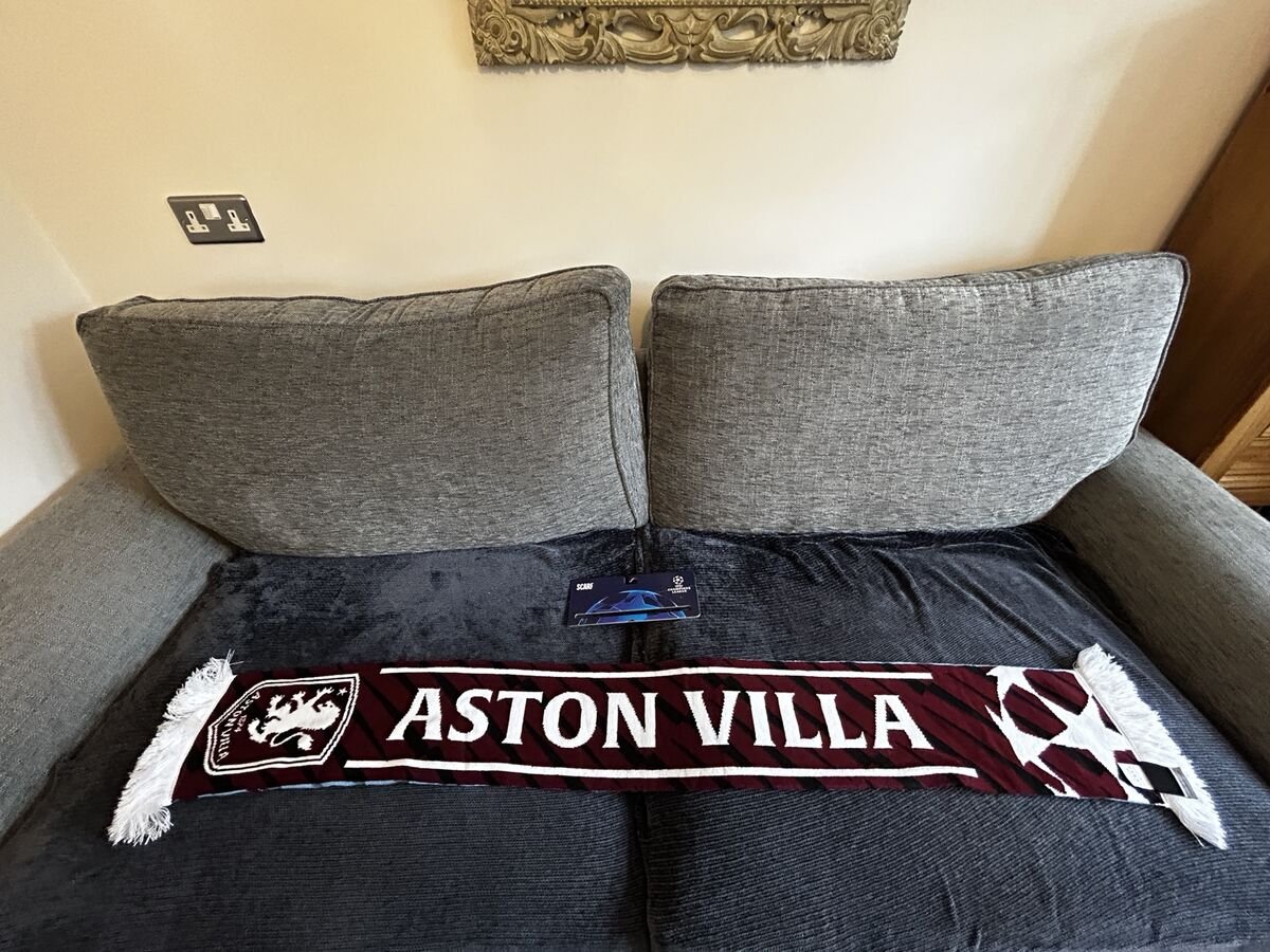 Aston Villa generic claret club scarf - dark geometric design