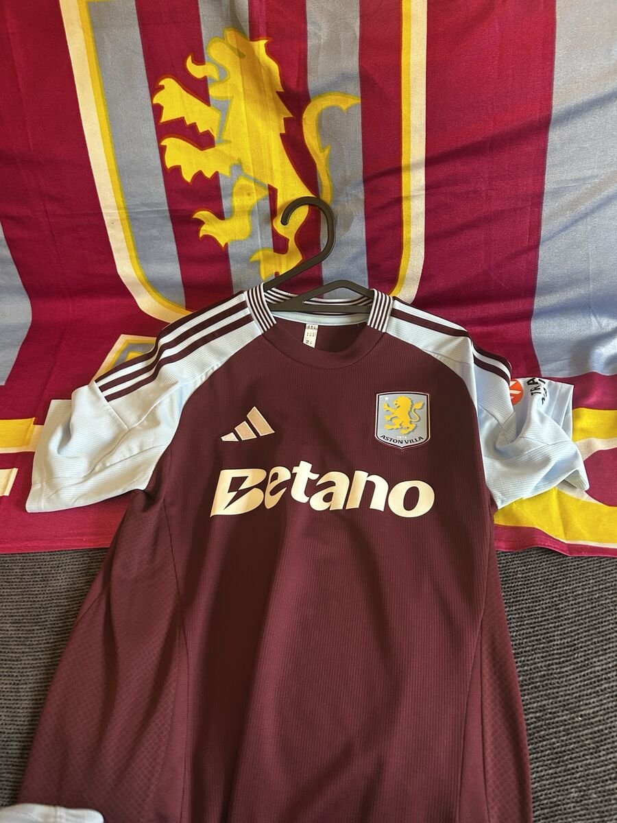 2024/25 Home / claret