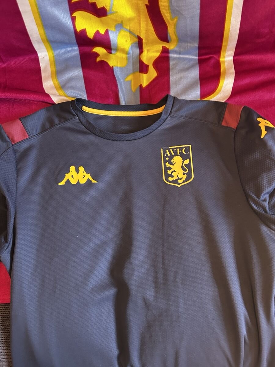 Kappa era Training shirt - dark grey with yellow crest